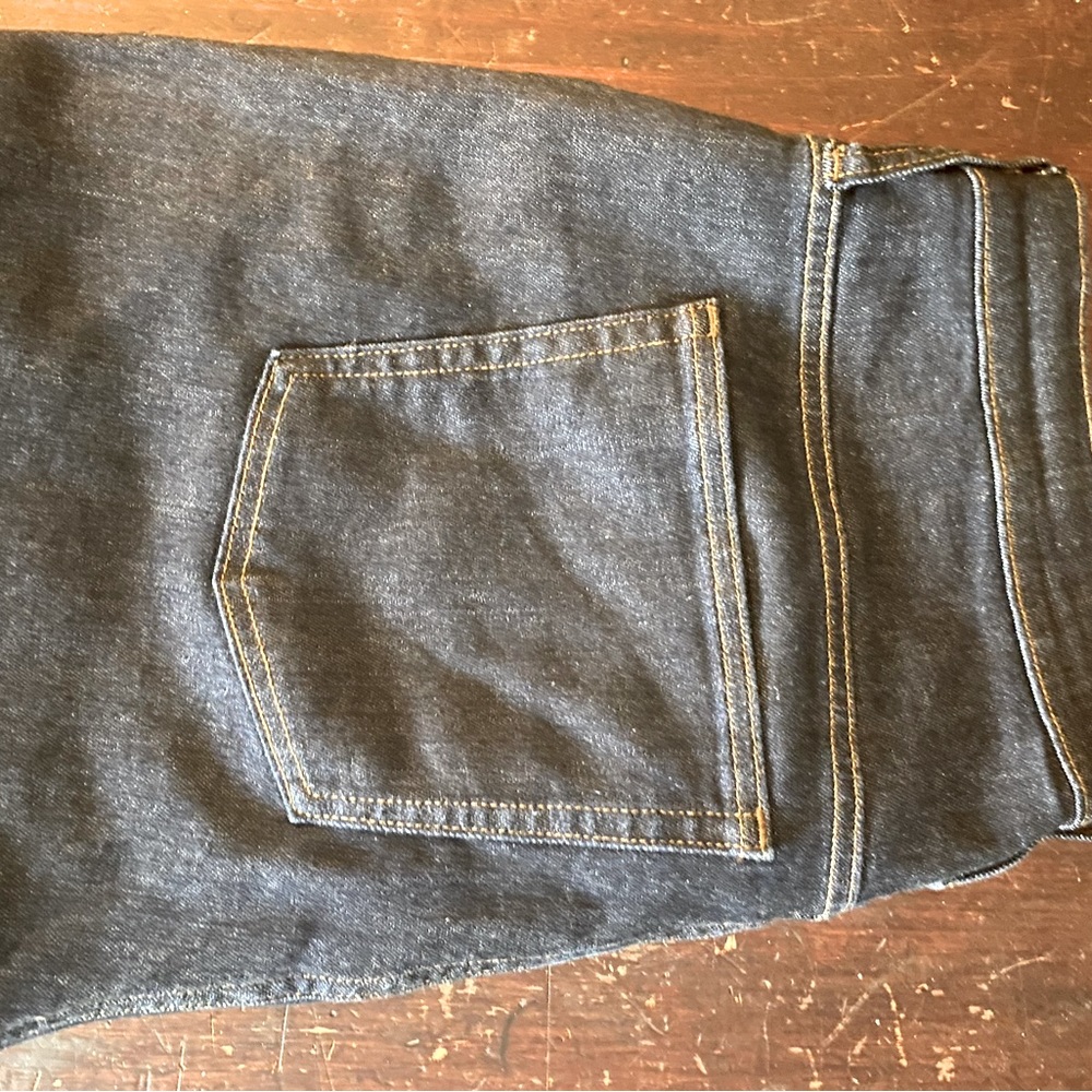 J CREW 33 high-wasted vintage straight leg dark jeans.